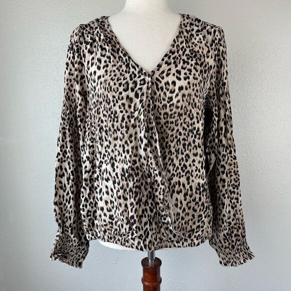 NWT Sanctuary Leopard Print V-Neck Blouse Top Size M - Picture 1 of 6
